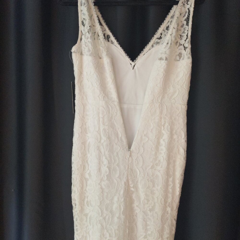 NEW lace wedding dress - Picture 6 of 7